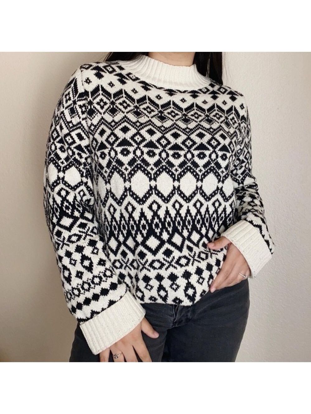 Vintage Old Navy Black and Cream Heavyweight Fairisle Sweater. Size L